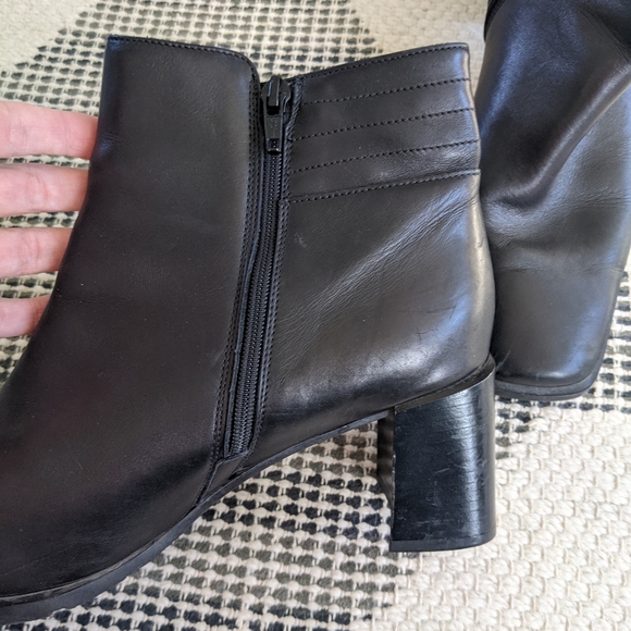 ECCO black leather Chelsea boots - Picture 4 of 10